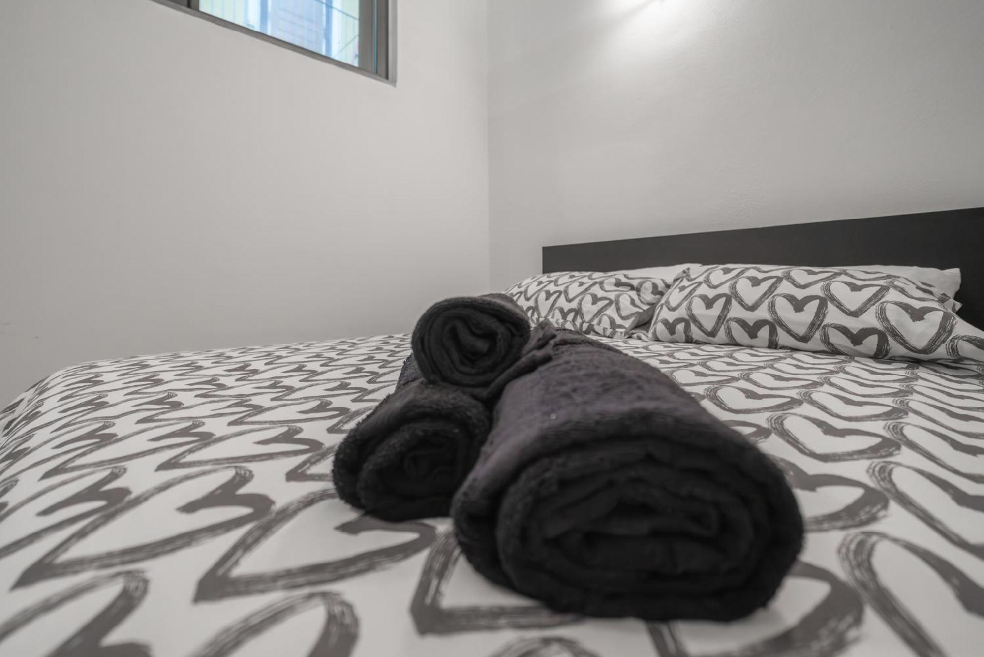 Throat House Apartment Милано Екстериор снимка
